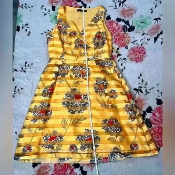 Banana Republic Gold Floral Print Fit and Flare Dress Women's Size‎ 0 - Picture 3 of 8